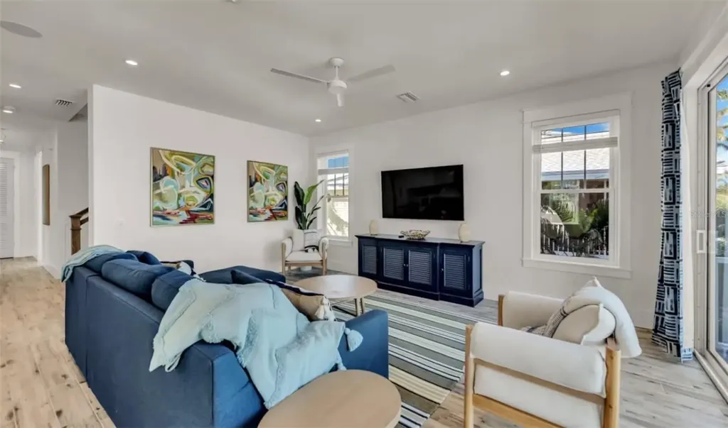 2210 Avenue A Bradenton Beach FL 34217