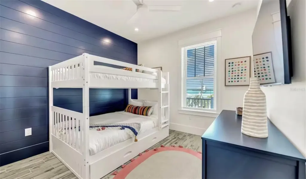 2210 Avenue A Bradenton Beach FL 34217