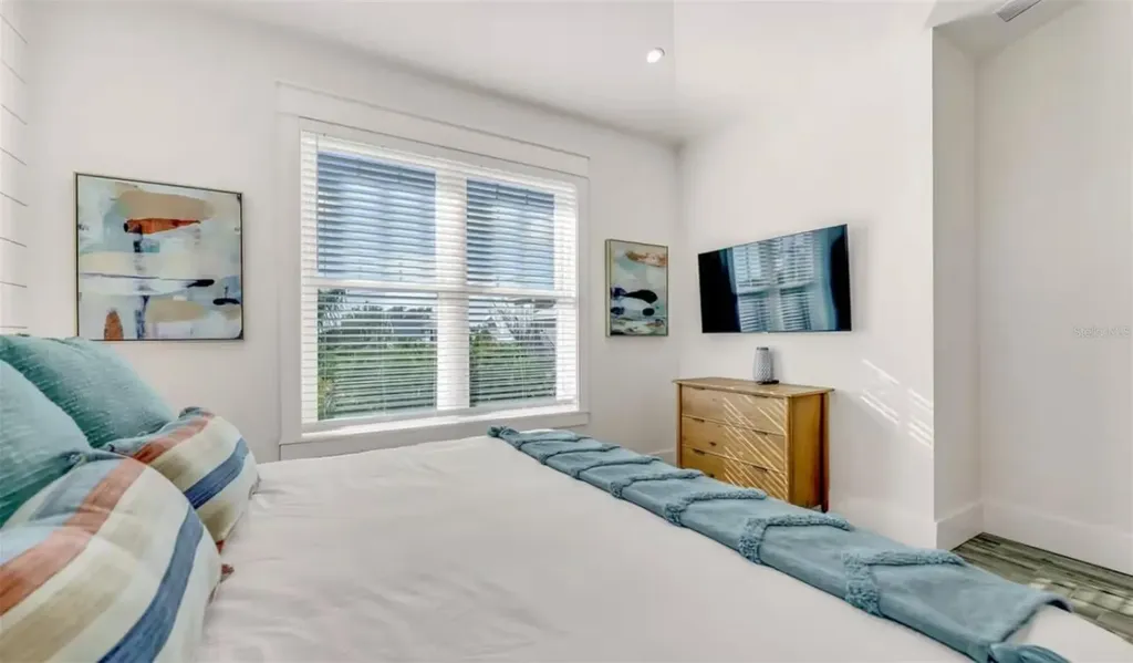 2210 Avenue A Bradenton Beach FL 34217