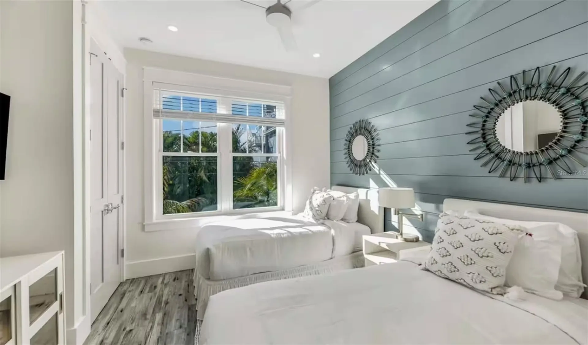 2210 Avenue A Bradenton Beach FL 34217
