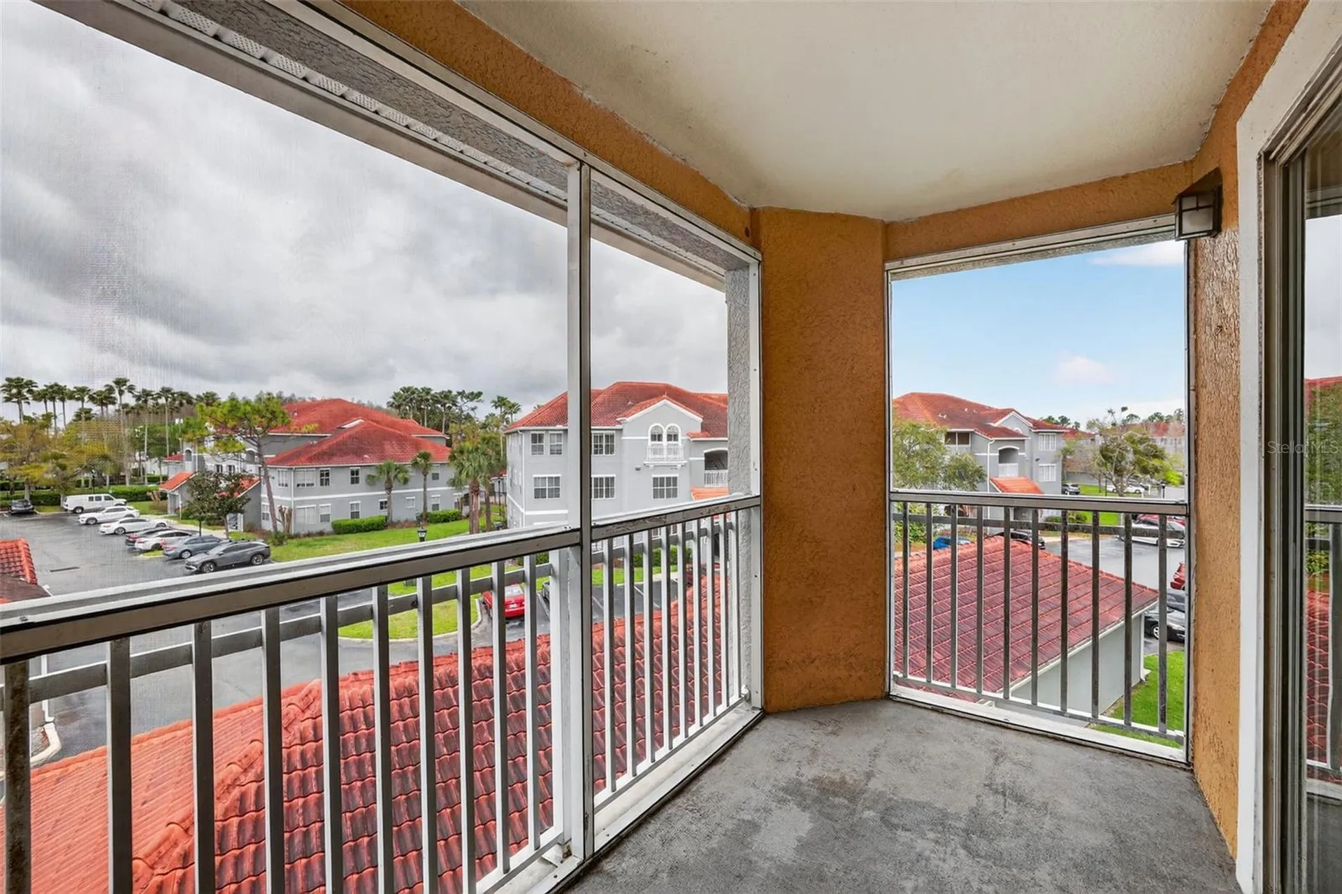 18001 Richmond Place Drive Tampa FL 33647