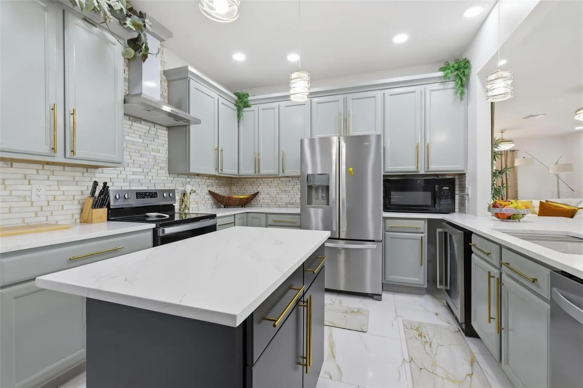 1026 W Beresford Road Deland FL 32720