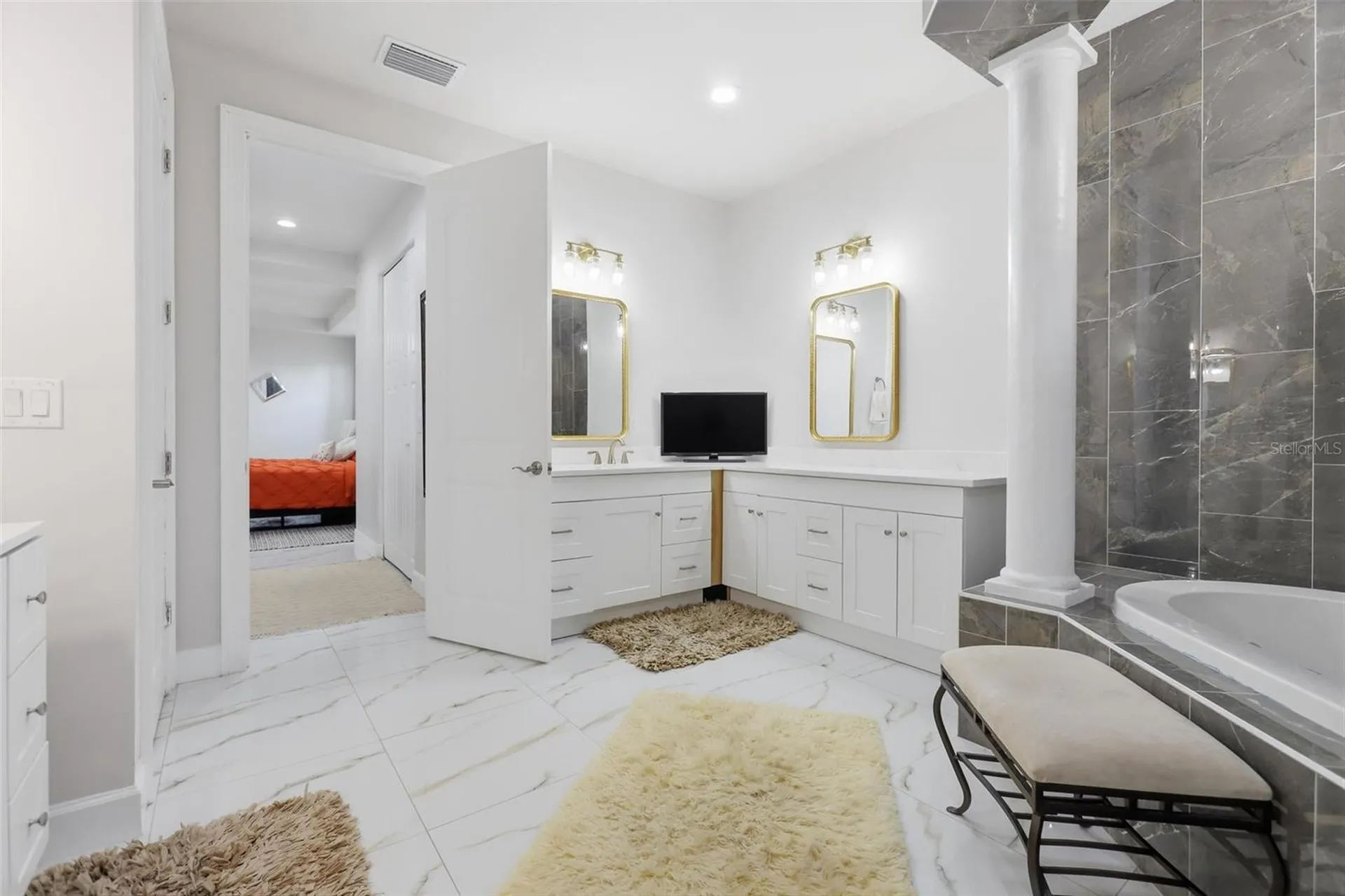 1026 W Beresford Road Deland FL 32720