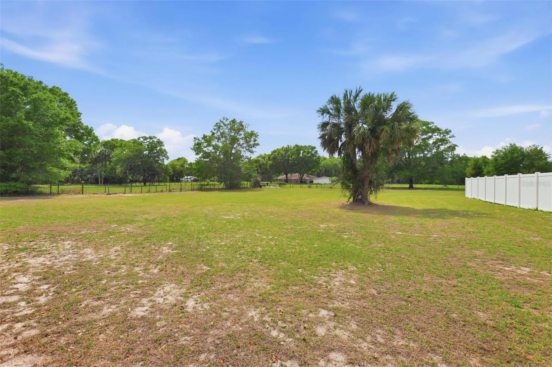 1026 W Beresford Road Deland FL 32720