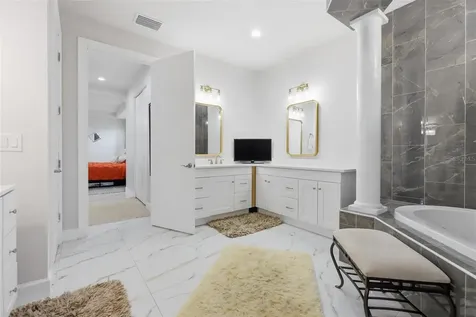 1026 W Beresford Road Deland FL 32720