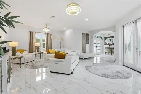 1026 W Beresford Road Deland FL 32720