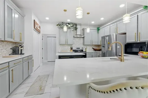 1026 W Beresford Road Deland FL 32720