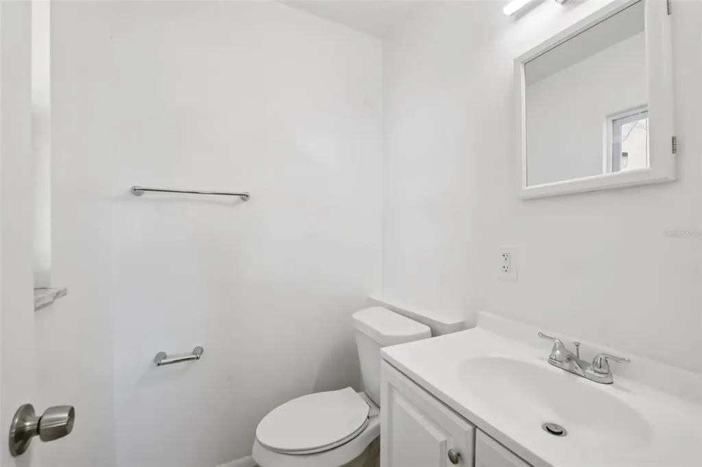 2313 Fleet Circle Orlando FL 32817