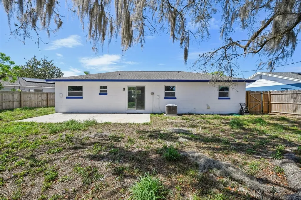 2313 Fleet Circle Orlando FL 32817