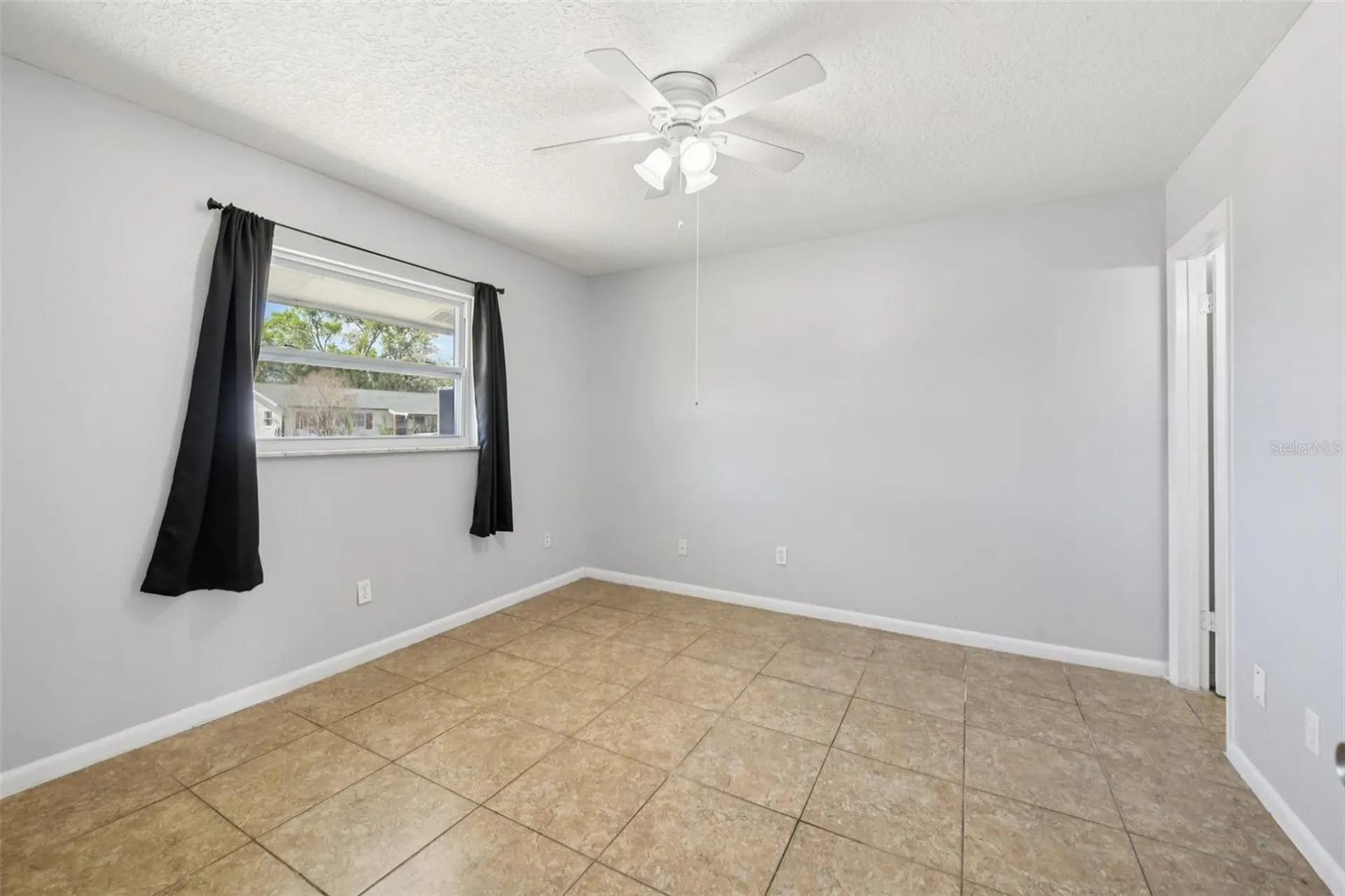 2313 Fleet Circle Orlando FL 32817