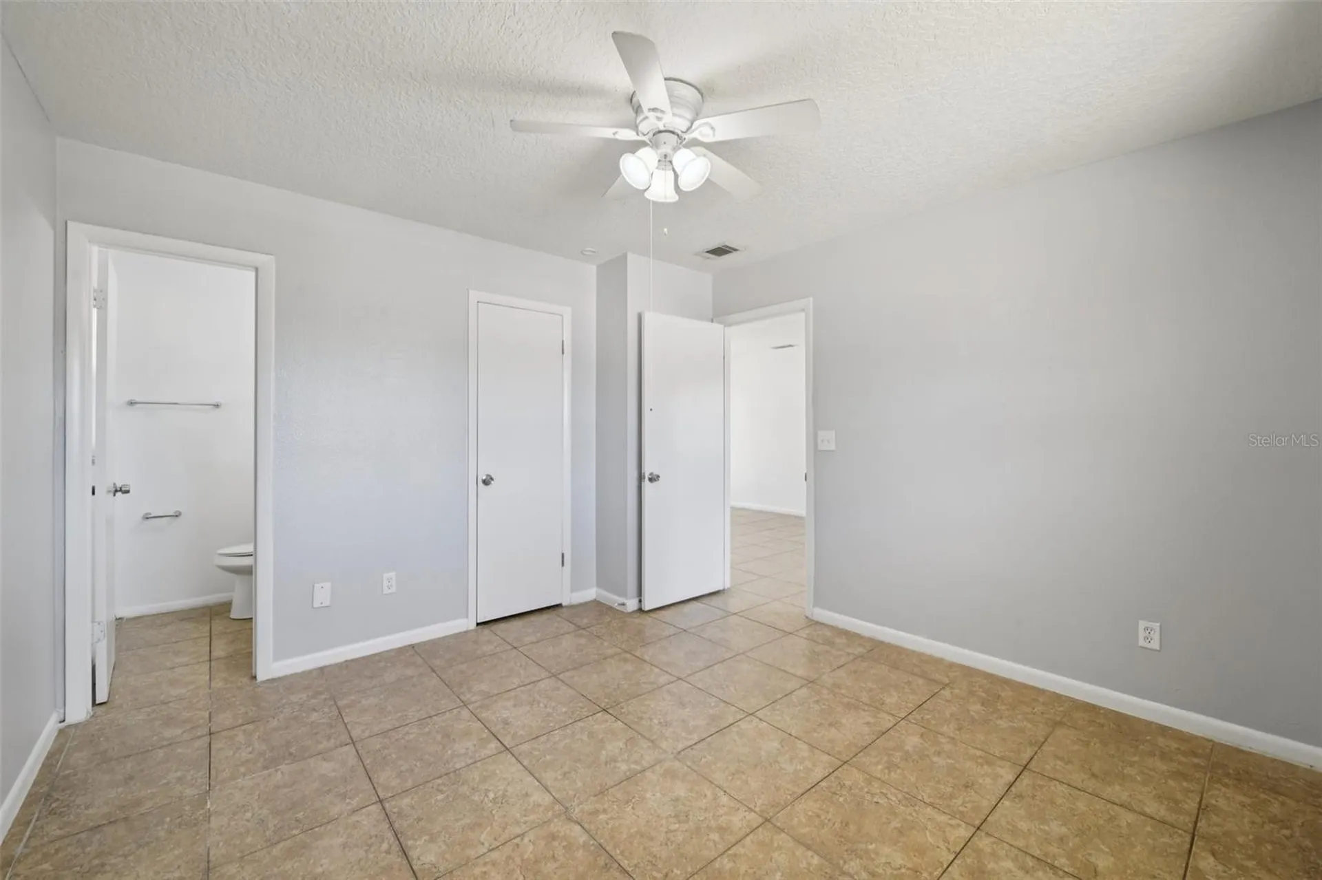 2313 Fleet Circle Orlando FL 32817