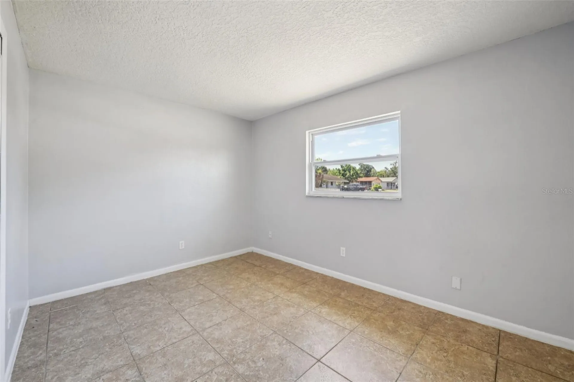2313 Fleet Circle Orlando FL 32817