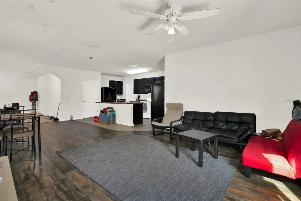 10219 Hawk Storm Avenue Tampa FL 33610
