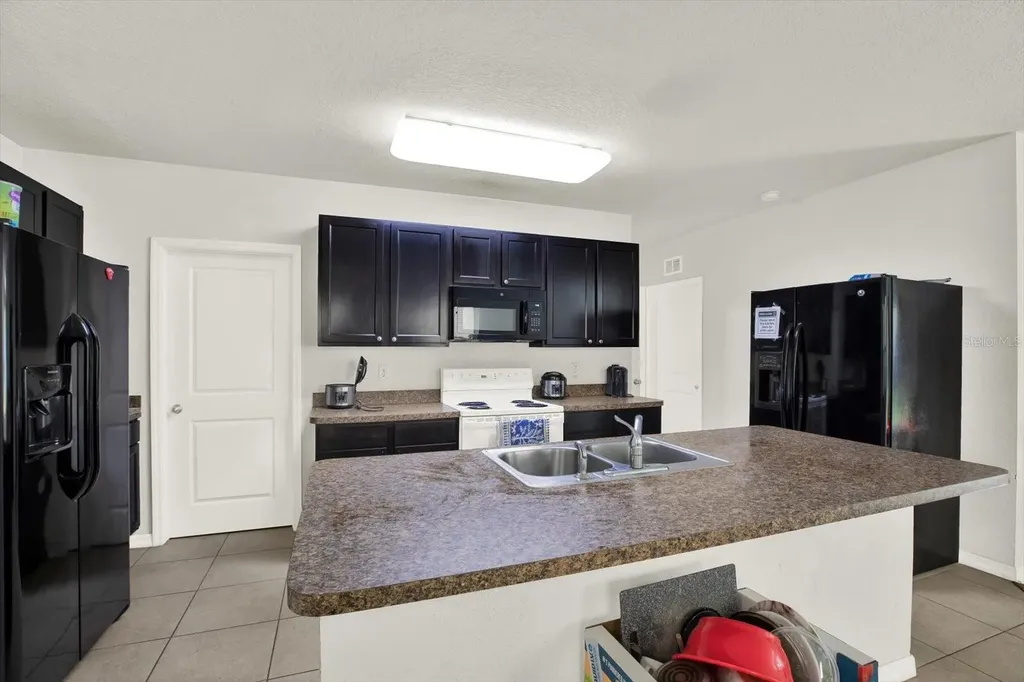 10219 Hawk Storm Avenue Tampa FL 33610
