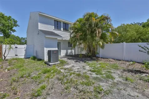 6412 Rockpointe Drive Tampa FL 33634
