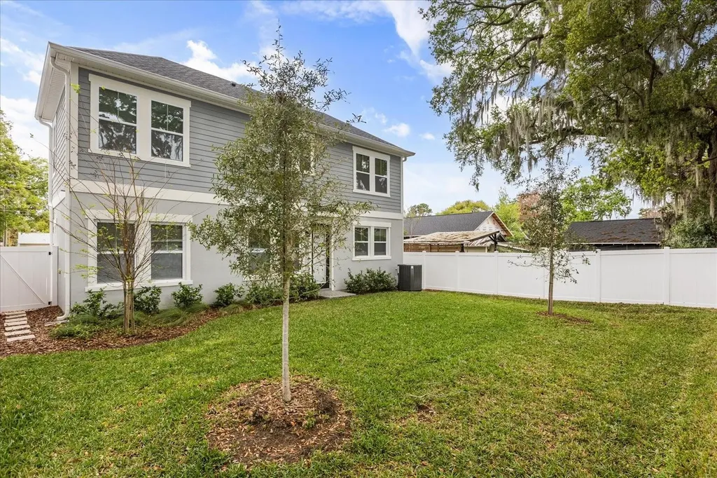 2302 Depauw Avenue Orlando FL 32804