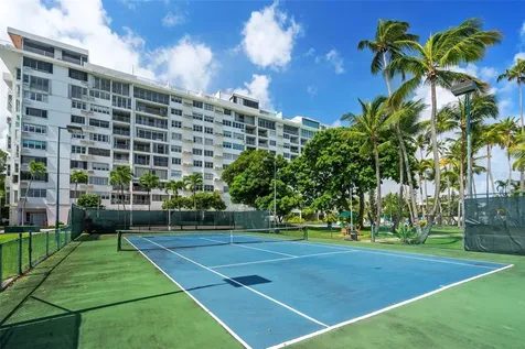 2305 Laurel San Juan PR 00913