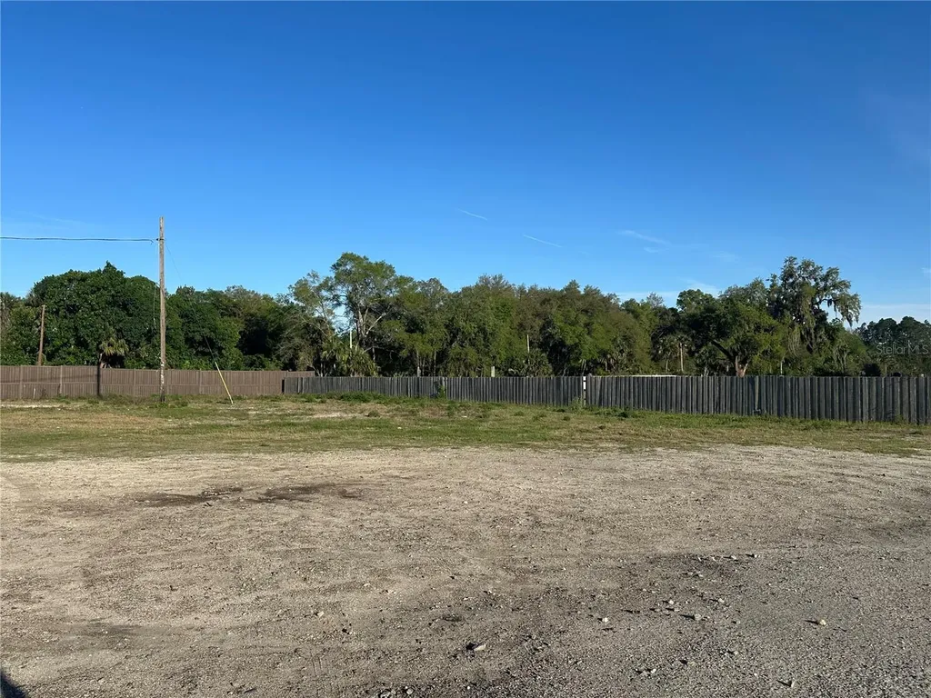 2504 Old New York Avenue Deland FL 32720