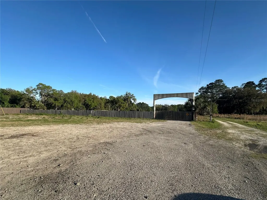 2504 Old New York Avenue Deland FL 32720