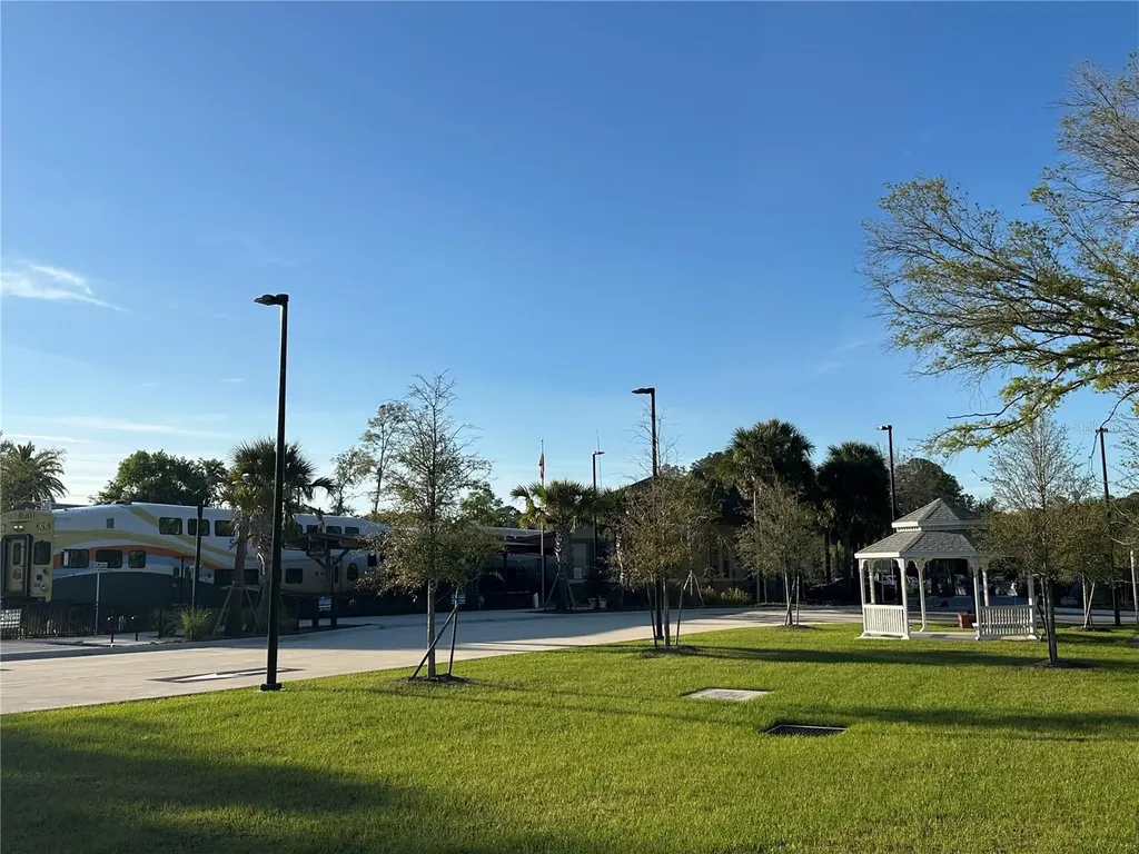 2504 Old New York Avenue Deland FL 32720