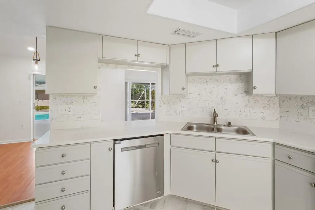 3323 Meadow Run Circle Venice FL 34293
