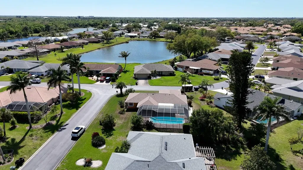 3323 Meadow Run Circle Venice FL 34293
