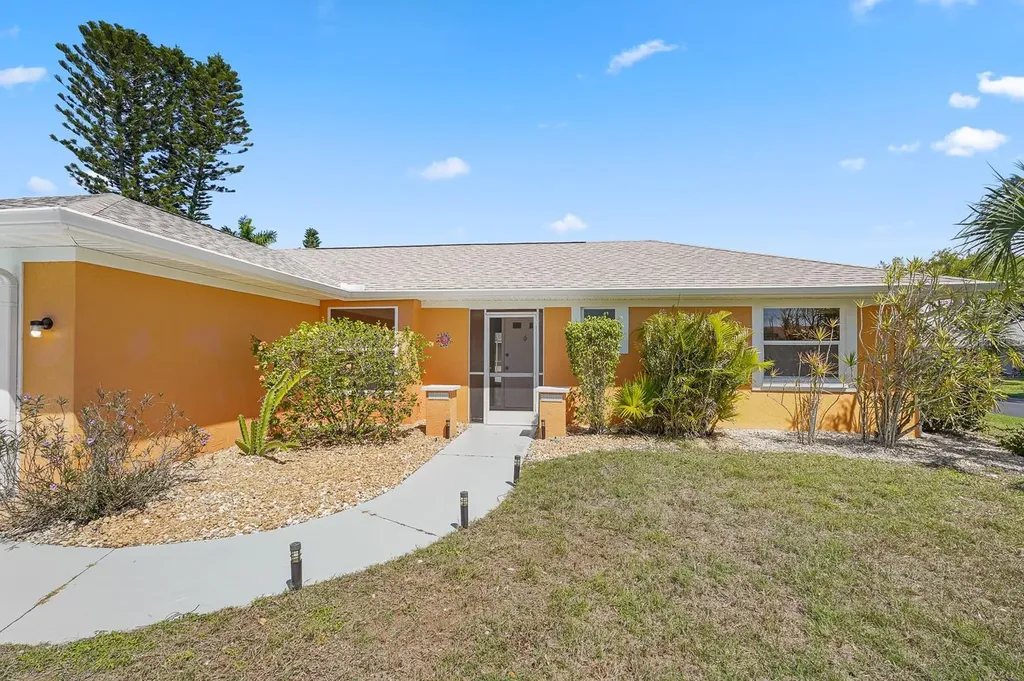 3323 Meadow Run Circle Venice FL 34293
