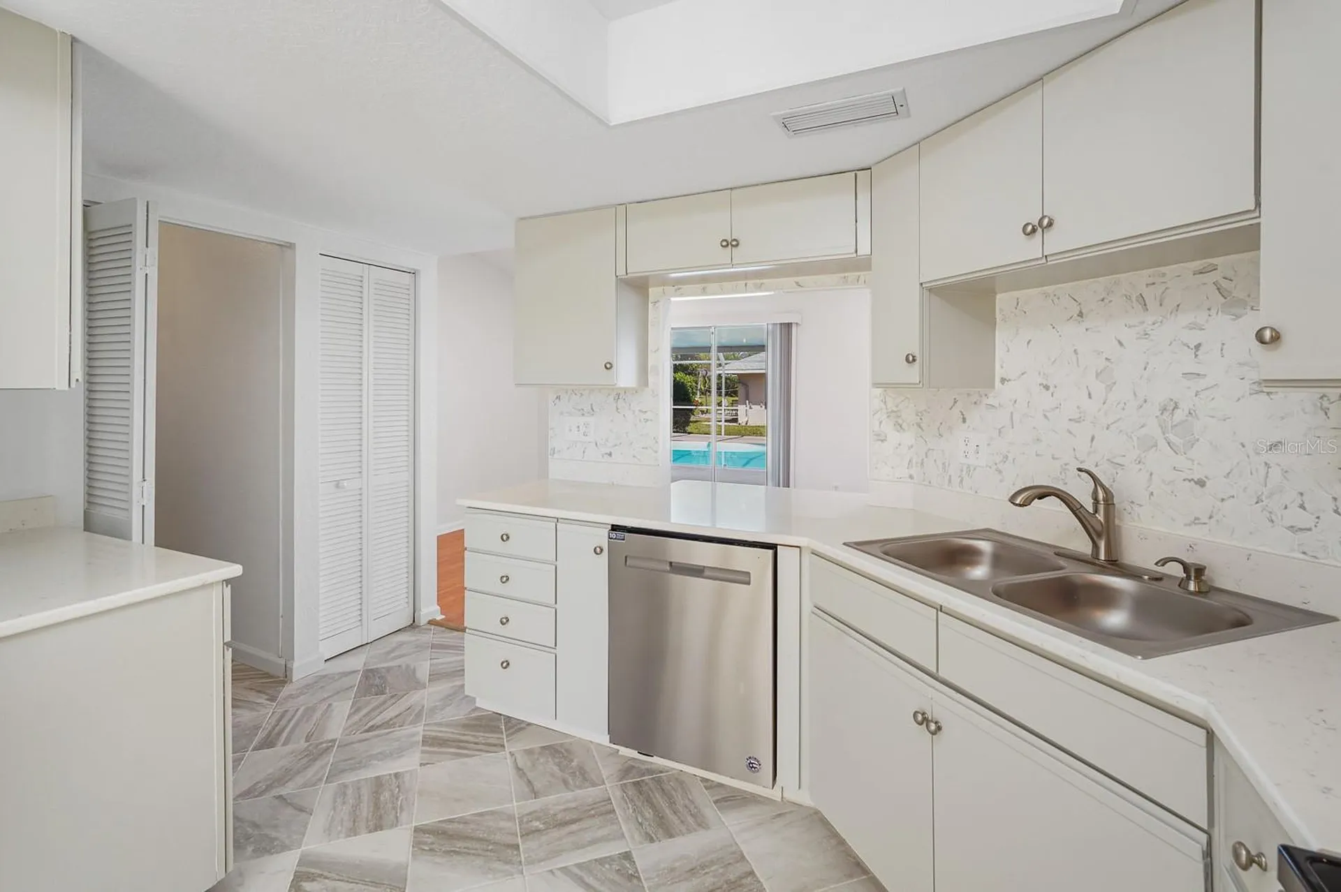 3323 Meadow Run Circle Venice FL 34293