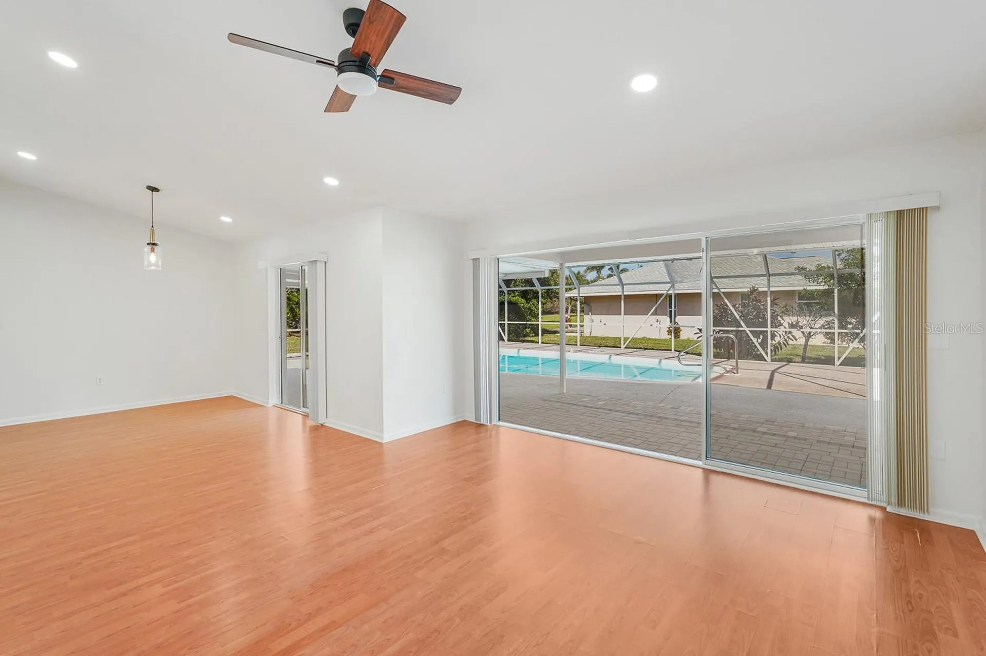 3323 Meadow Run Circle Venice FL 34293