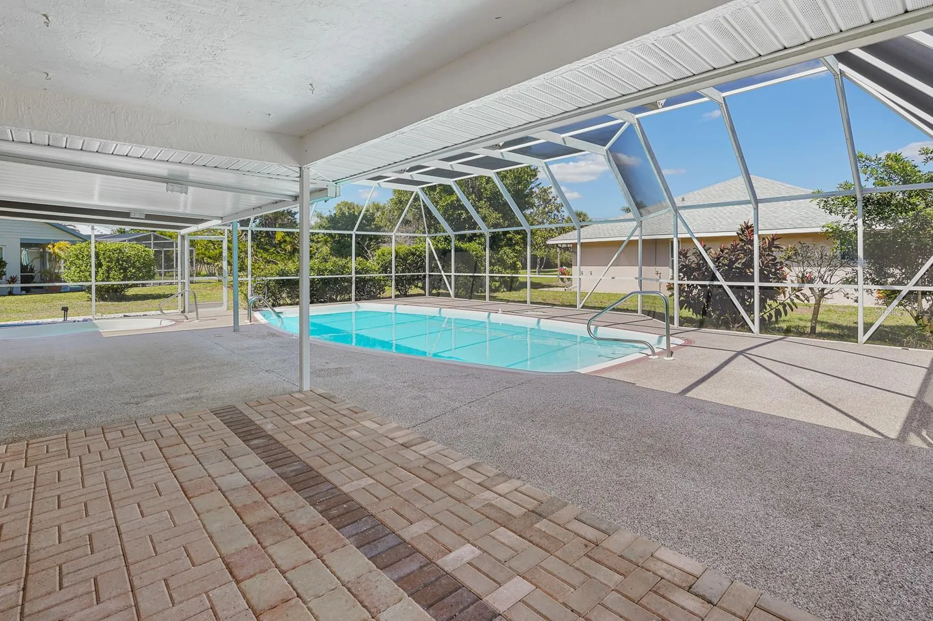 3323 Meadow Run Circle Venice FL 34293