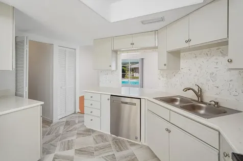 3323 Meadow Run Circle Venice FL 34293