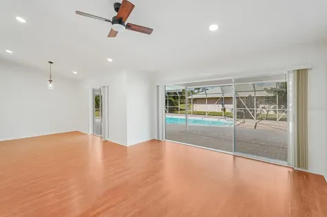3323 Meadow Run Circle Venice FL 34293