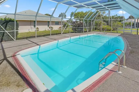 3323 Meadow Run Circle Venice FL 34293