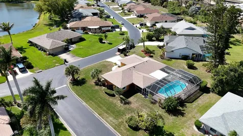 3323 Meadow Run Circle Venice FL 34293