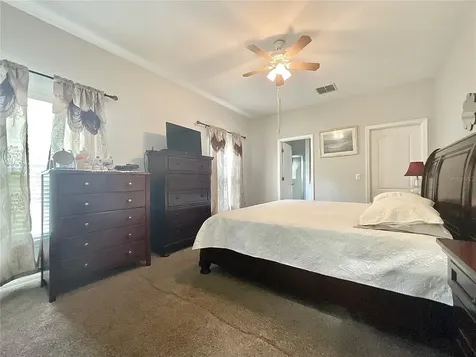 907 Hacienda Circle Kissimmee FL 34741