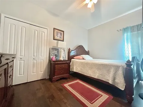 907 Hacienda Circle Kissimmee FL 34741