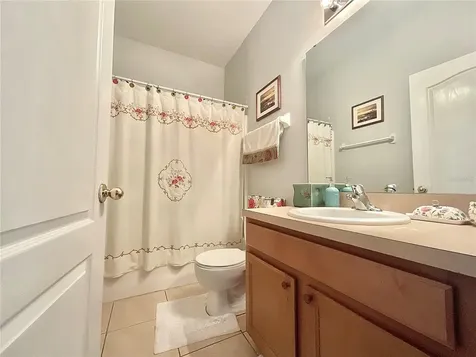 907 Hacienda Circle Kissimmee FL 34741