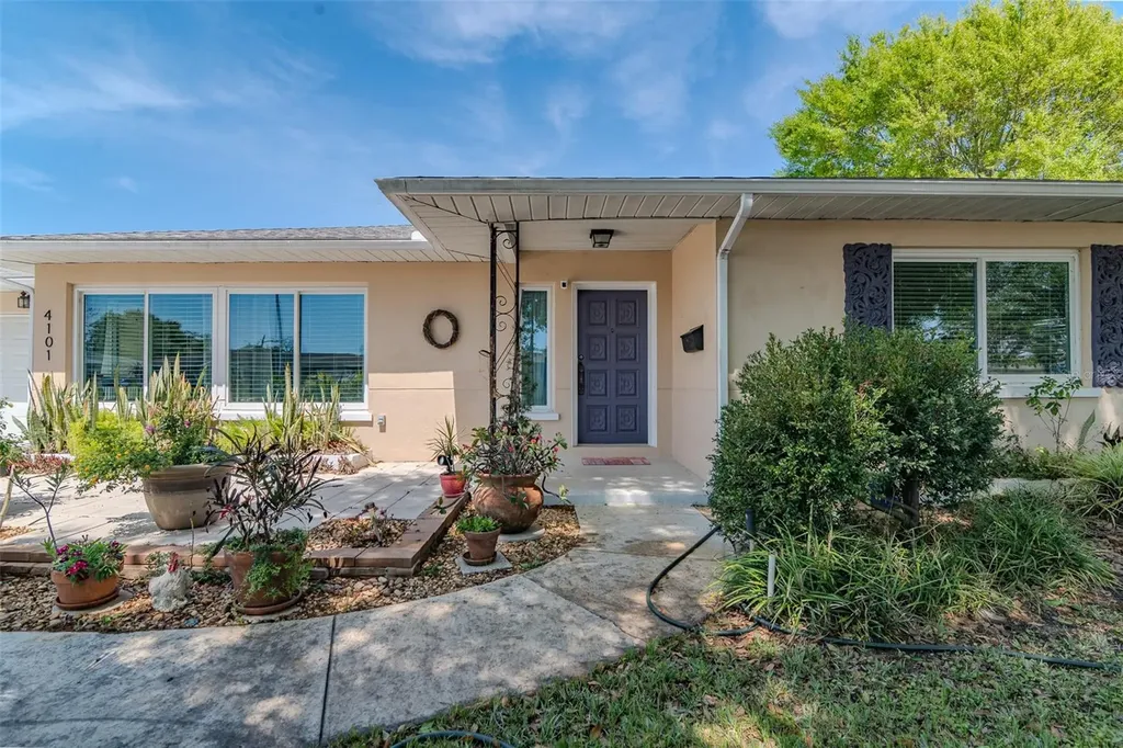 4101 Yardley Avenue N St Petersburg FL 33713