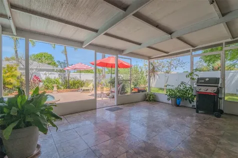 4101 Yardley Avenue N St Petersburg FL 33713