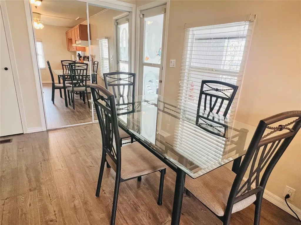2282 Piazza Drive Sarasota FL 34238