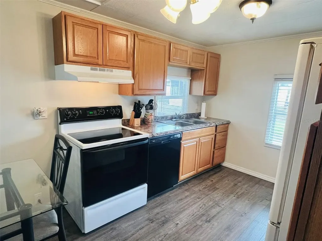 2282 Piazza Drive Sarasota FL 34238