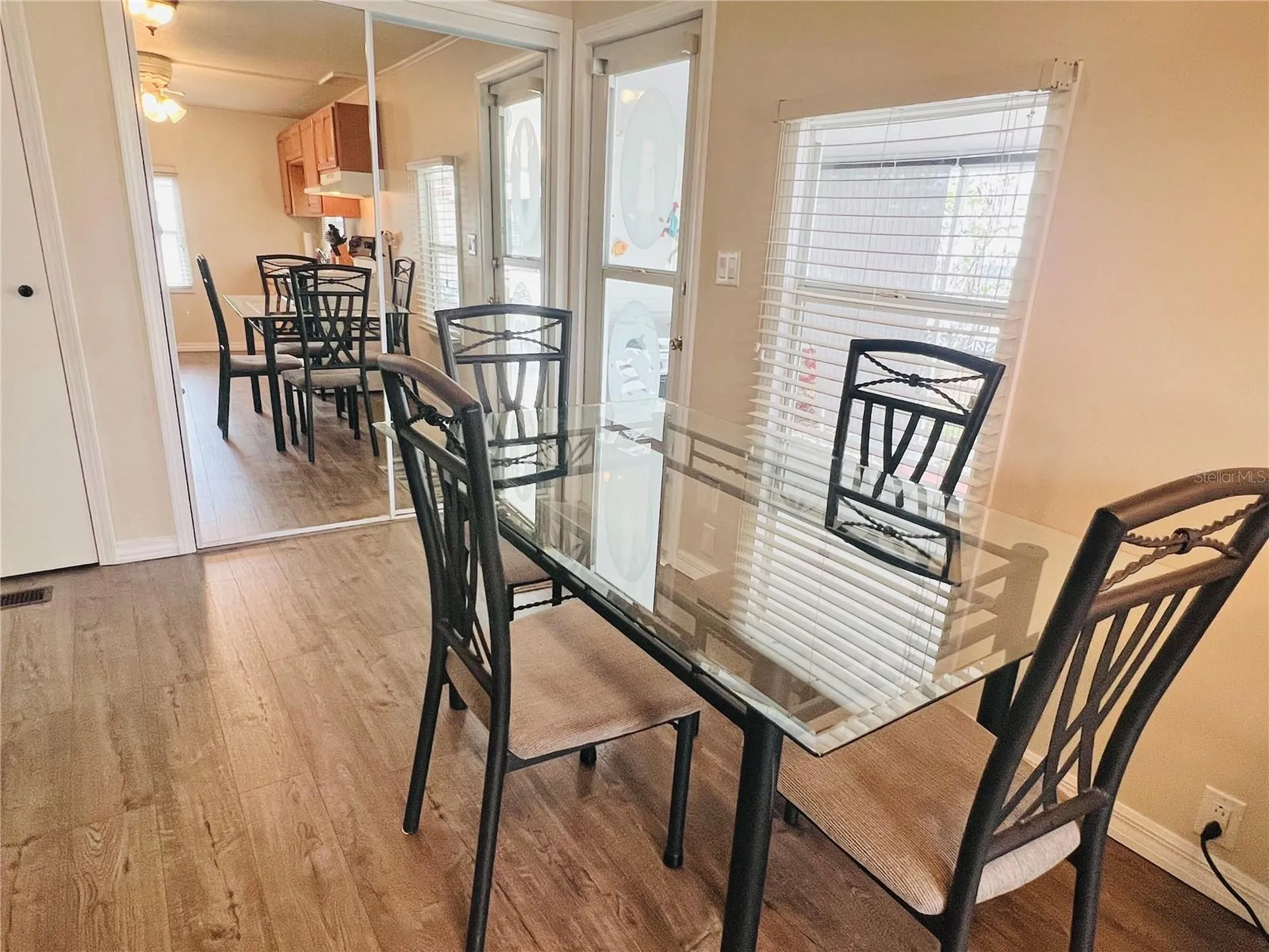 2282 Piazza Drive Sarasota FL 34238