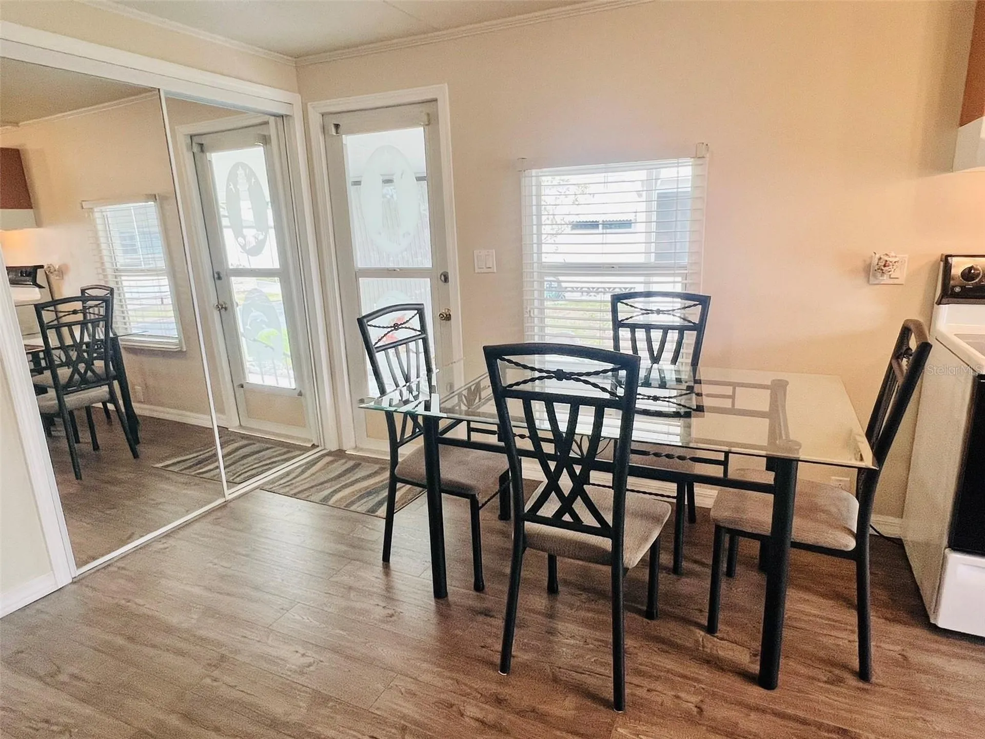 2282 Piazza Drive Sarasota FL 34238