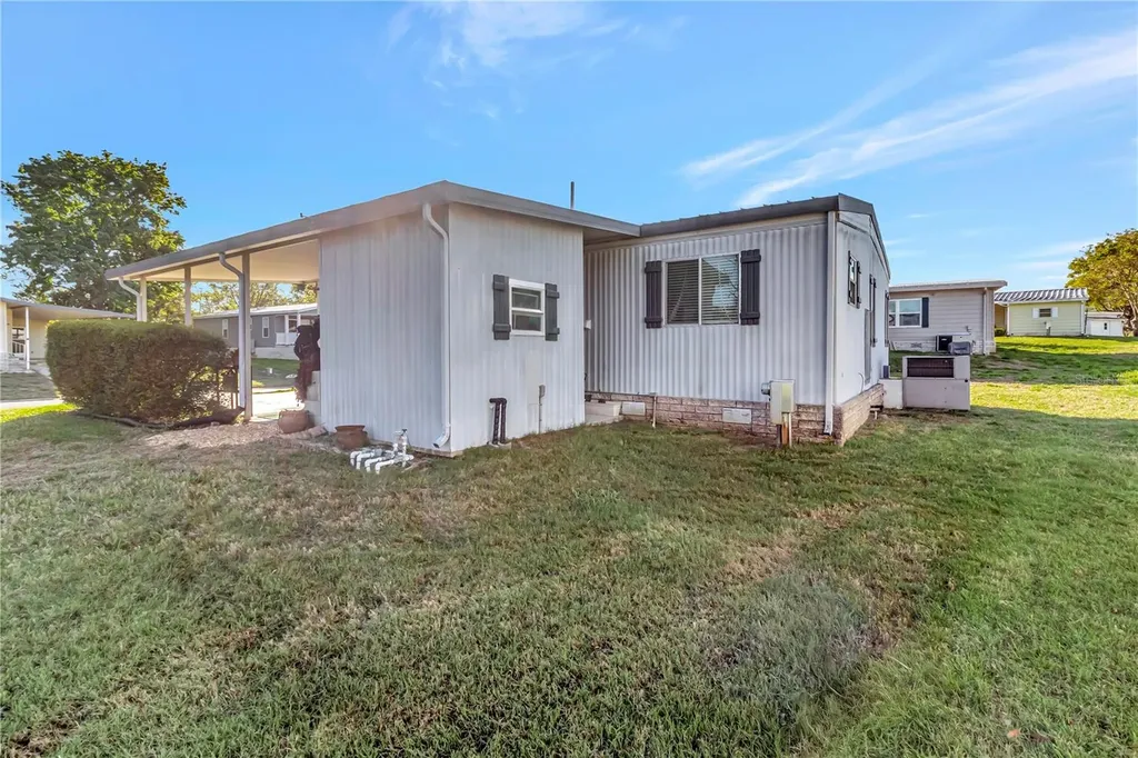 2236 Evergreen Circle Zellwood FL 32798
