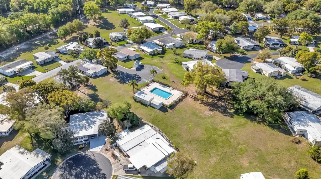 2236 Evergreen Circle Zellwood FL 32798