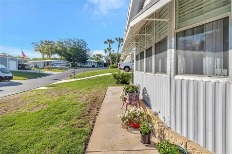2236 Evergreen Circle Zellwood FL 32798