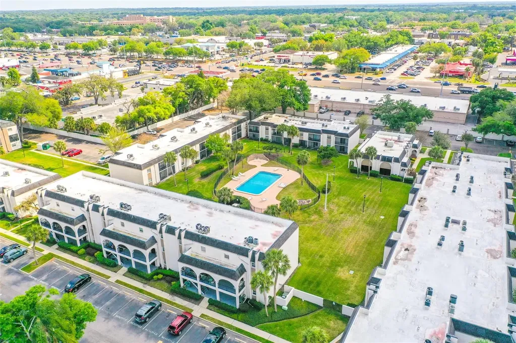 709 Russell Lane Brandon FL 33510