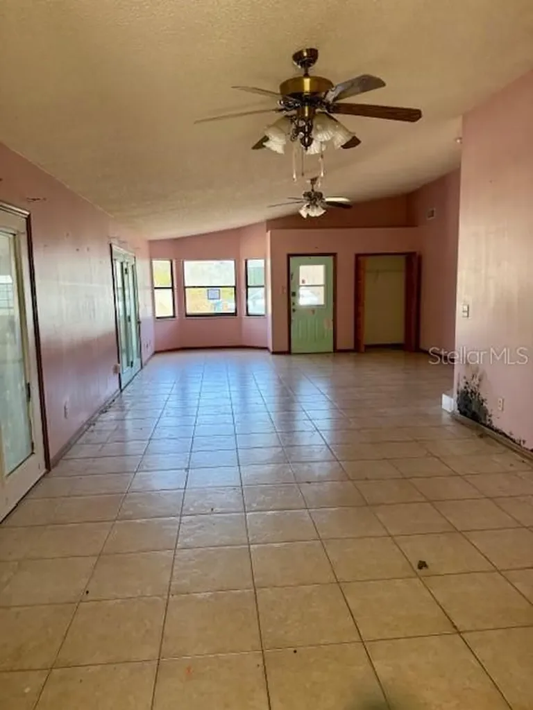 8 Sweetbay Drive Palm Coast FL 32137