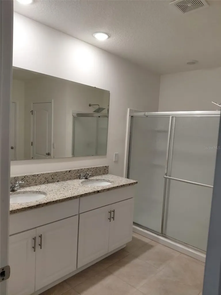 1842 Egret Meadows Avenue Kissimmee FL 34744