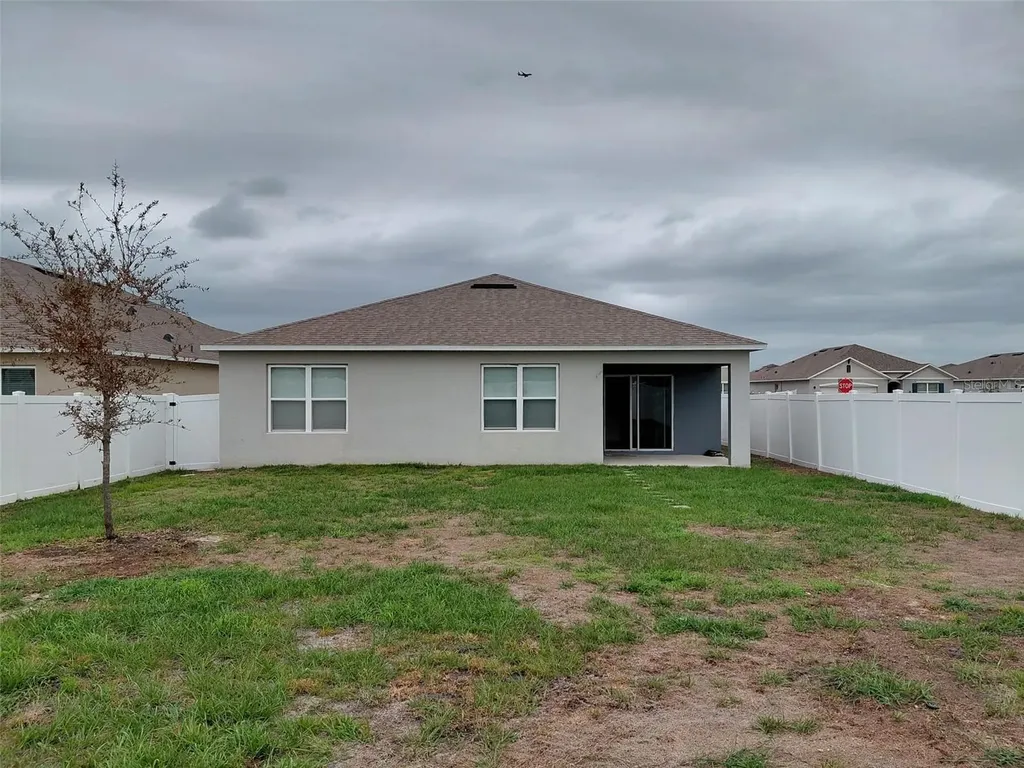 1842 Egret Meadows Avenue Kissimmee FL 34744